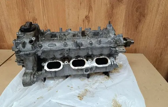 Engine head