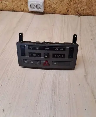 Citroen C5 Climate control unit 96573328