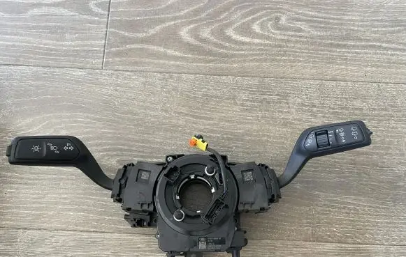 Ford Kuga III Indicator stalk LV4T3F944FE