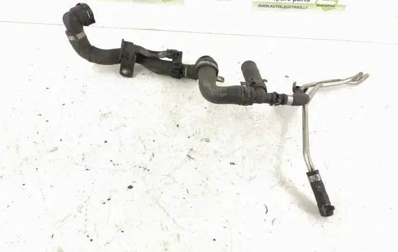 Mercedes-Benz E W212 Engine coolant pipe/hose 2125019582 A2125019582