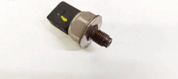 Audi A6 S6 C6 4F Fuel pressure sensor 059130089m 059130758e