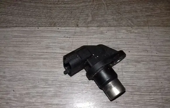 Volvo S60 Camshaft position sensor 0232103033 8631533