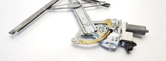 Toyota Corolla E120 E130 Front door window regulator with motor 0130822032 06077410 991558103