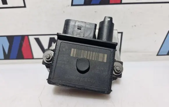 BMW 5 E60 E61 Glow plug pre-heat relay 7798000