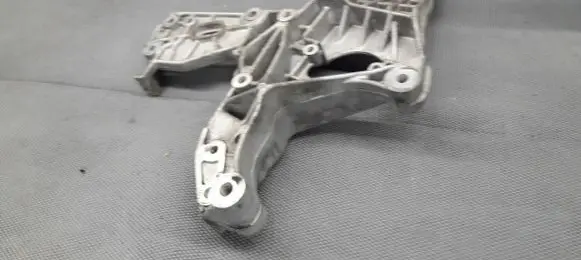 Alfa Romeo 147 Engine mounting bracket 60657553