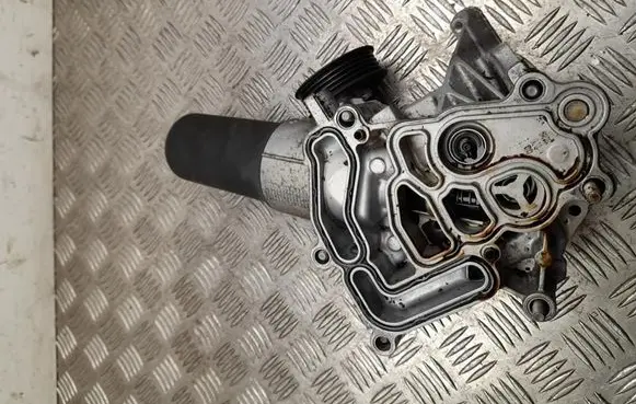 Mercedes-Benz C W206 Engine oil radiator A2541802400