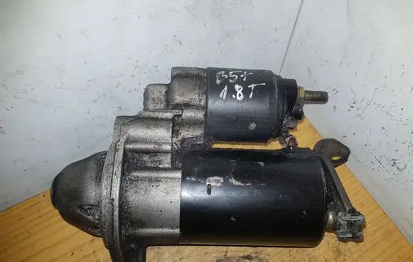 Volkswagen PASSAT B5.5 Starter motor 06B911023 0001107073