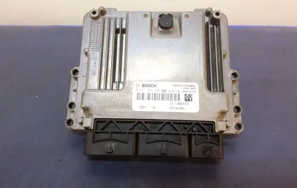 Renault Clio IV Engine control unit/module ECU 237100959S