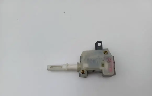 Volkswagen PASSAT B5 Tailgate boot lock/latch motor 3B0959781D
