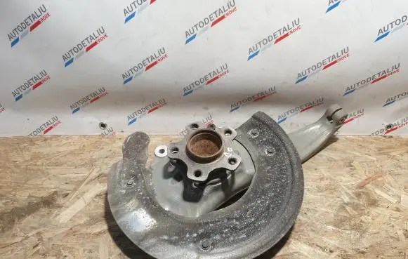 BMW 5 G30 G31 Front wheel hub 6884382 6861798