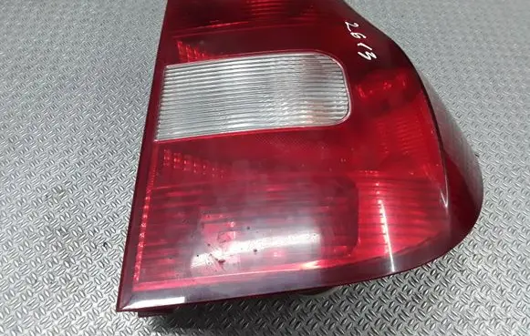 Skoda Yeti (5L) Rear/tail lights 5L0945096