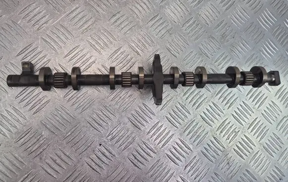 BMW 5 F10 F11 Camshaft 762313701