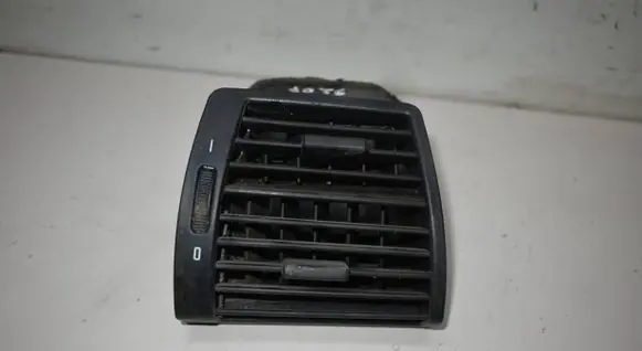 BMW X5 E53 Dashboard side air vent grill/cover trim 8402216