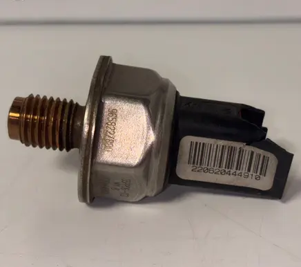 Volvo V50 Fuel pressure sensor 9658227880