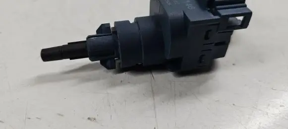 Volkswagen Golf IV Brake pedal sensor switch 70162