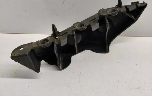 Ford Grand C-MAX Front bumper mounting bracket AM5117D958A