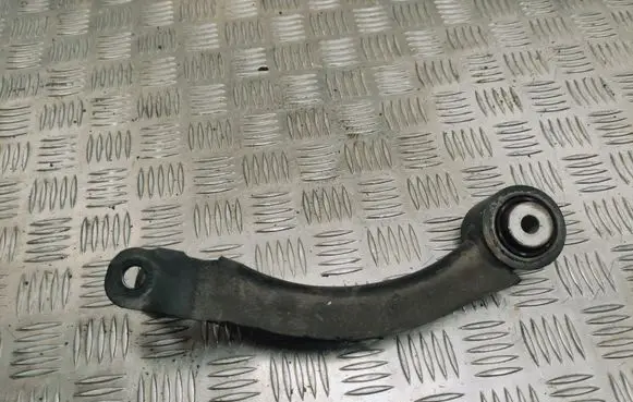Jeep Cherokee Rear control arm
