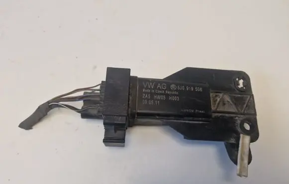 Volkswagen Polo V 6R Coolant fan relay 5J0919506