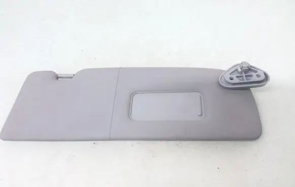 BMW 1 E81 E87 Sun visor 7120560
