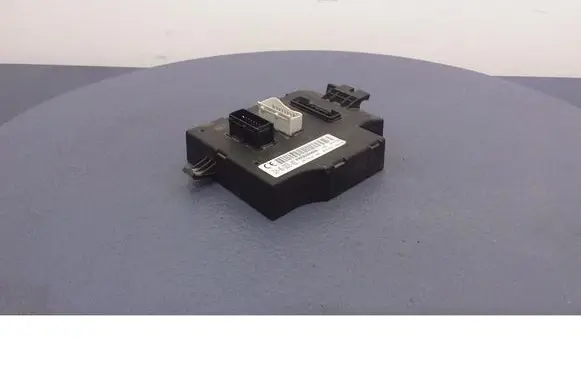 Renault Trafic II (X83) Fuse box set P8200409680C