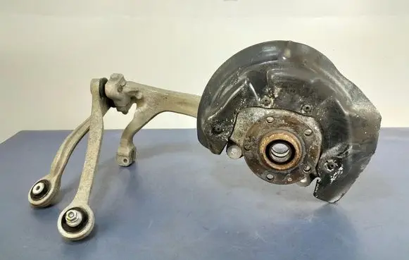 Audi A6 Allroad C5 Front wheel hub spindle knuckle
