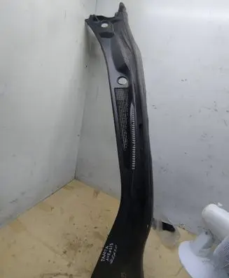 Toyota Avensis Verso Wiper trim 5570844110 4562011040