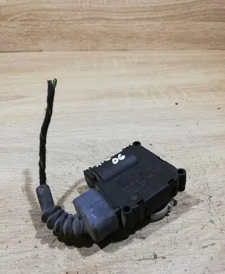 Audi A6 S6 C6 4F Air flap motor/actuator 4F0820511A 0132801359