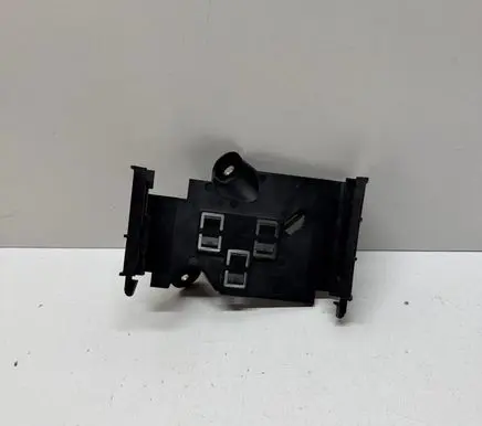 Other engine bay part