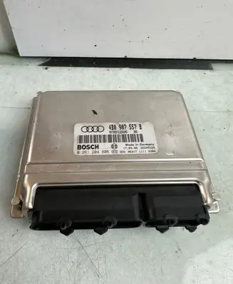 Audi A6 S6 C5 4B Engine control unit/module 4B0907557B 26SA5168 0261204806