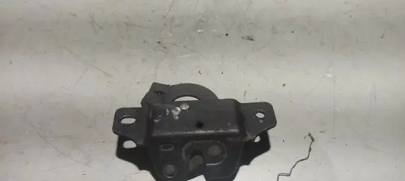 Loading door lock