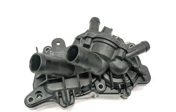 Volkswagen Jetta VI Water pump 04E121600AD