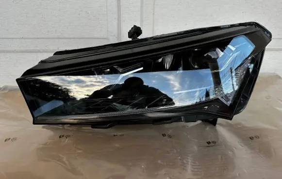 Skoda Enyaq iV Headlight/headlamp 5LB941015A 1EX01477321
