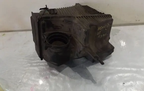 Renault Scenic II - Grand scenic II Air filter 