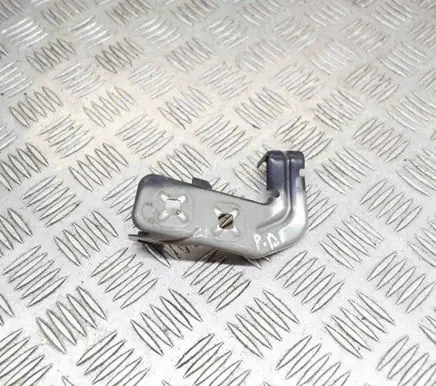 BMW 4 F32 F33 Fender mounting bracket 7255822