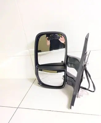 Iveco Daily 35.8 - 9 Front door electric wing mirror E8026681 E8026682