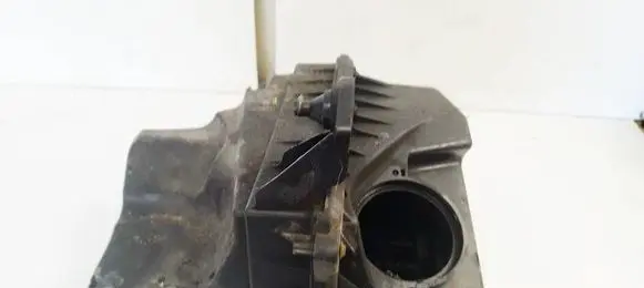 Volvo S40 Air filter box 4M519600DA