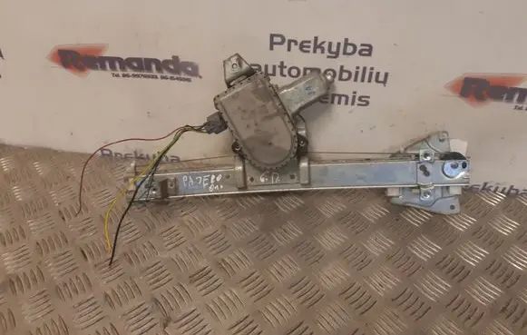 Mitsubishi Pajero Rear door window regulator with motor MR436870 0628200640