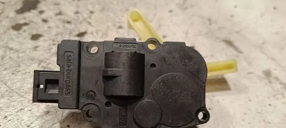 Land Rover Evoque I Air flap motor/actuator K9749007