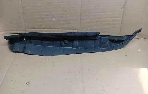 Suzuki Swift I Fender end trim 7235263J0