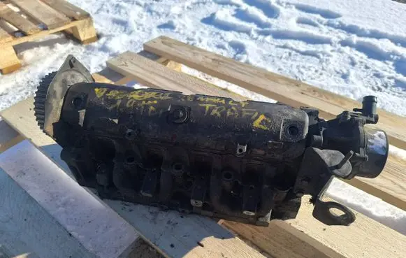Engine head