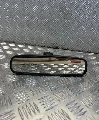 Mitsubishi L200 Rear view mirror (interior) E4022197