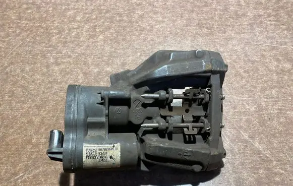 Maserati Ghibli Rear brake caliper 06700360170
