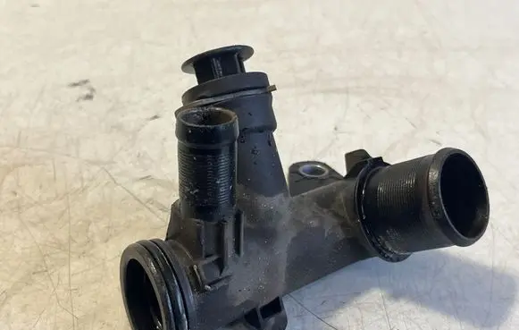 Peugeot Expert Engine coolant pipe/hose 1122501