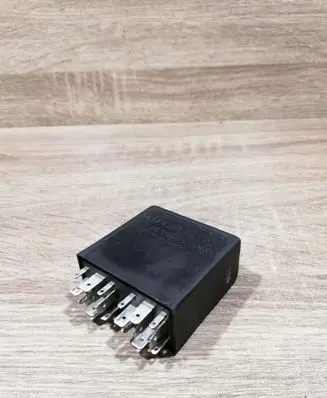 Audi A6 S6 C5 4B Other relay 4B0919471A 5KG00656805 393