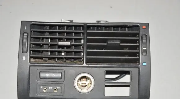 BMW X5 E53 Rear air vent grill 8409081 8370910