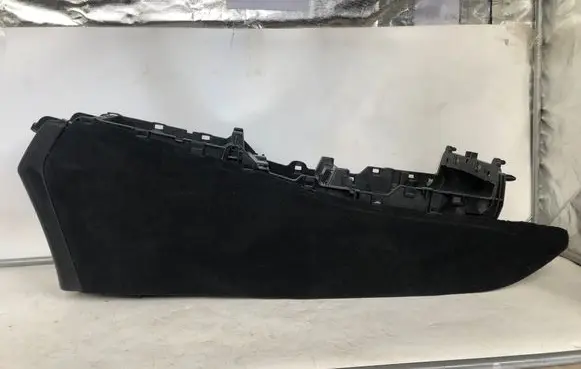Mercedes-Benz GLE W167 Center console A1676805707