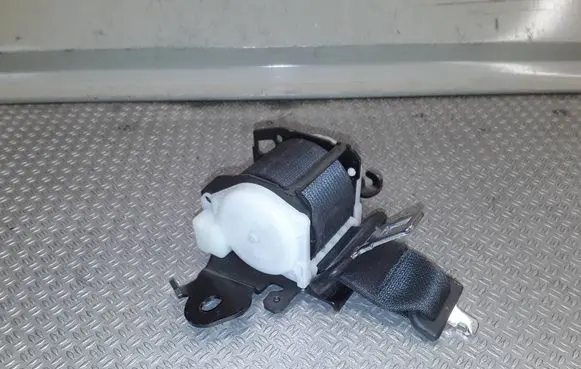 Opel Agila B Middle seatbelt (rear) 