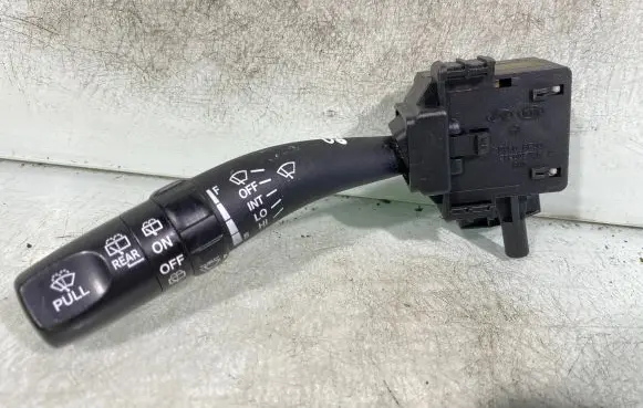 Hyundai Santa Fe Wiper control stalk 2020057652