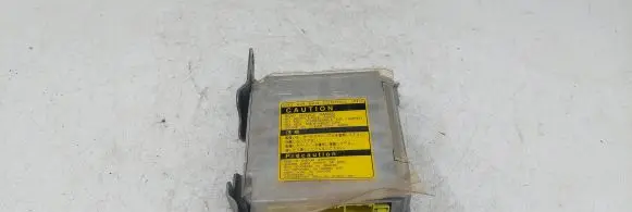 Subaru Forester SF Airbag control unit/module 98221FC210 1523004370 HVF0D316459