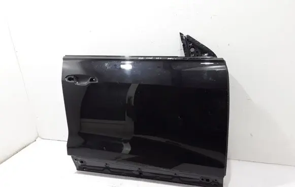 Audi Q8 Front door 4M8831052C